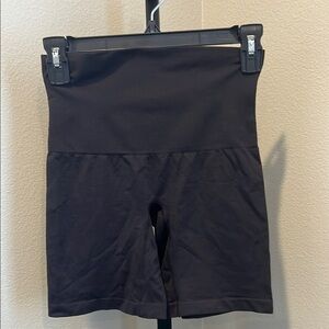 Maidenform Black High-Waisted shaper NWOT